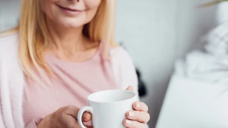 Na ból gardła sprawdzi się napar ze sproszkowanej pelargonii. Jak go przygotować?
