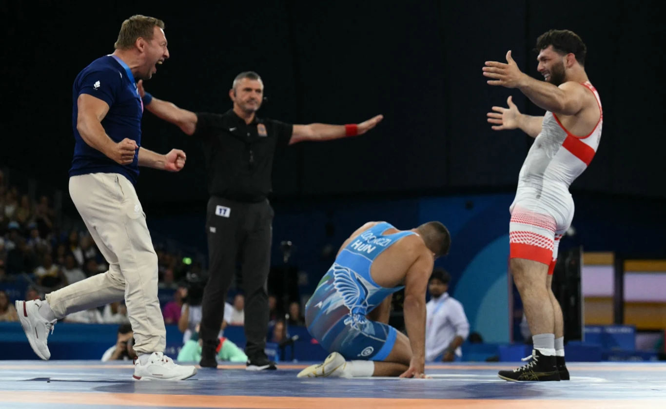 Szymon Kogut (z lewej) i Turpal Bisultanov - brązowy medalista olimpijski, wicemistrz świata i mistrz Europy