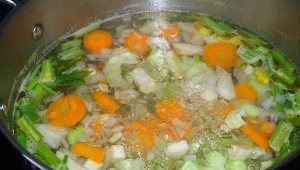 Zupa spalająca tłuszcz i hamująca apetyt to moje odkrycie. Schudłam już 3 kg