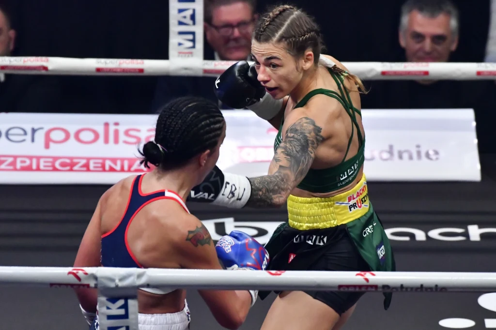 Laura Grzyb (z prawej)