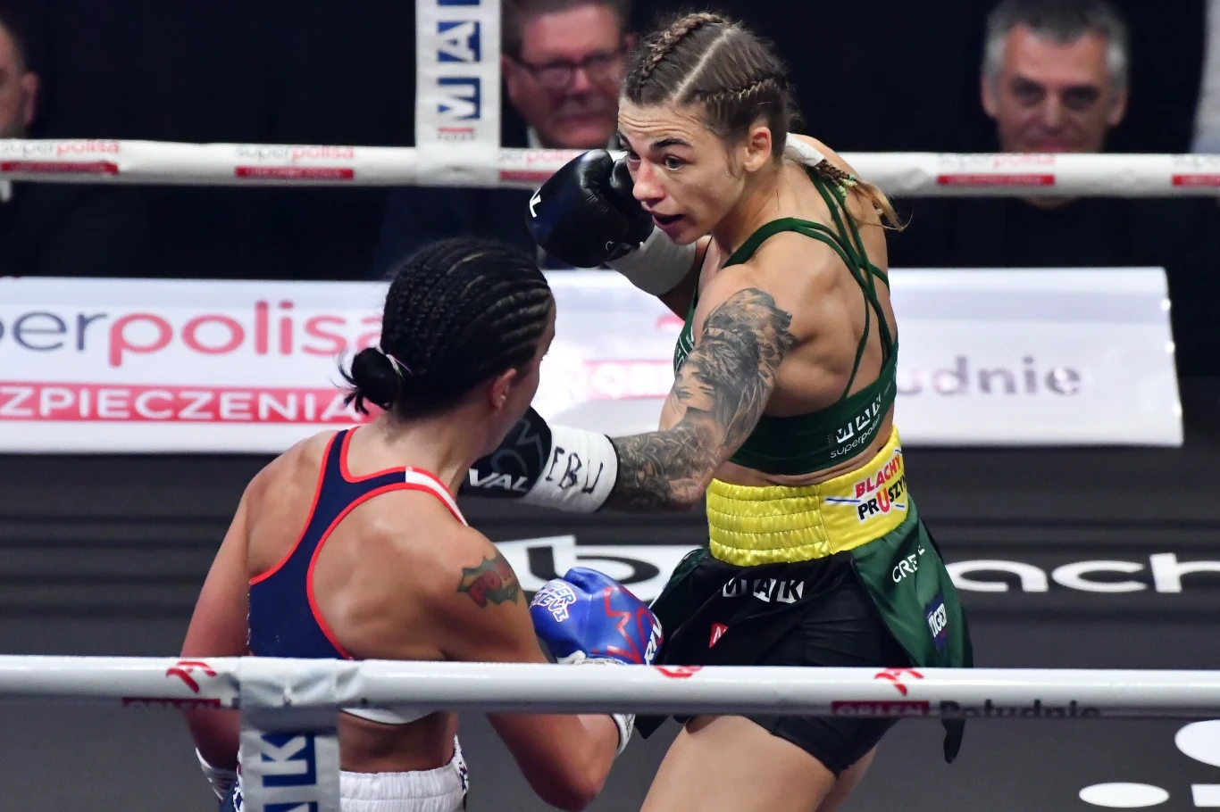 Laura Grzyb (z prawej)