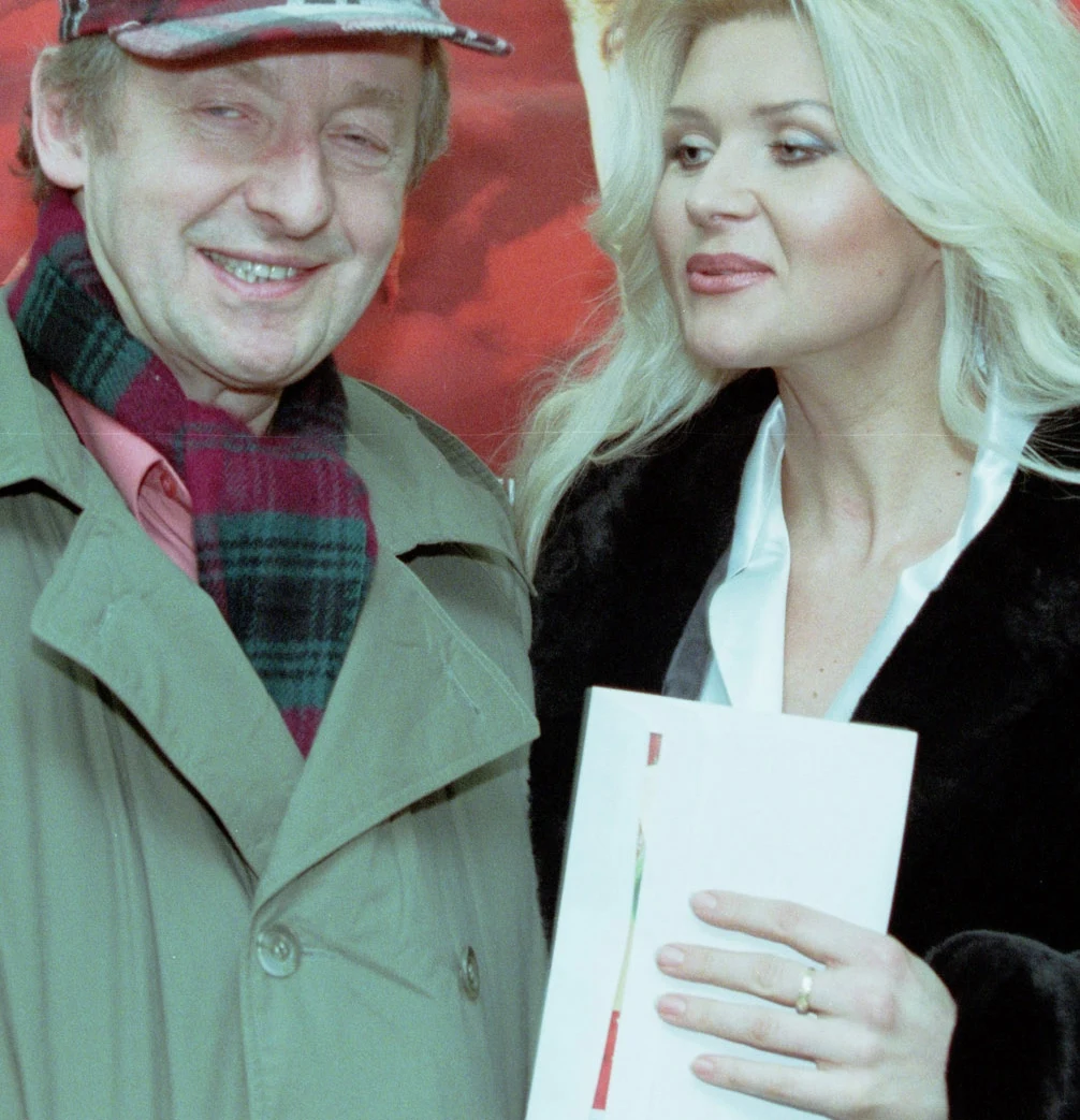 Andrzej Rosiewicz z żoną, 2000 rok Andrzej Rosiewicz z żoną, 2000 rok