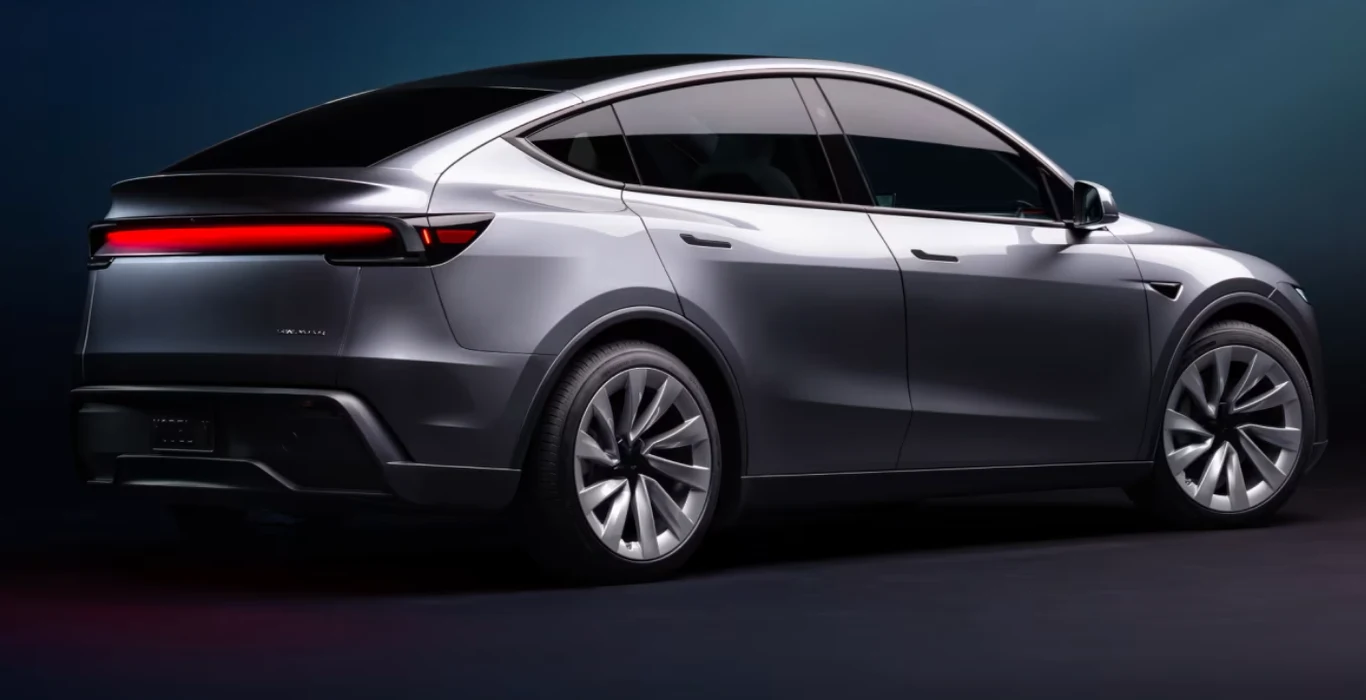 Tesla Model Y po liftingu została wyposażona w nową sygnaturę świetlną oraz listwy świetlne łączące światła z przodu i z tyłu.