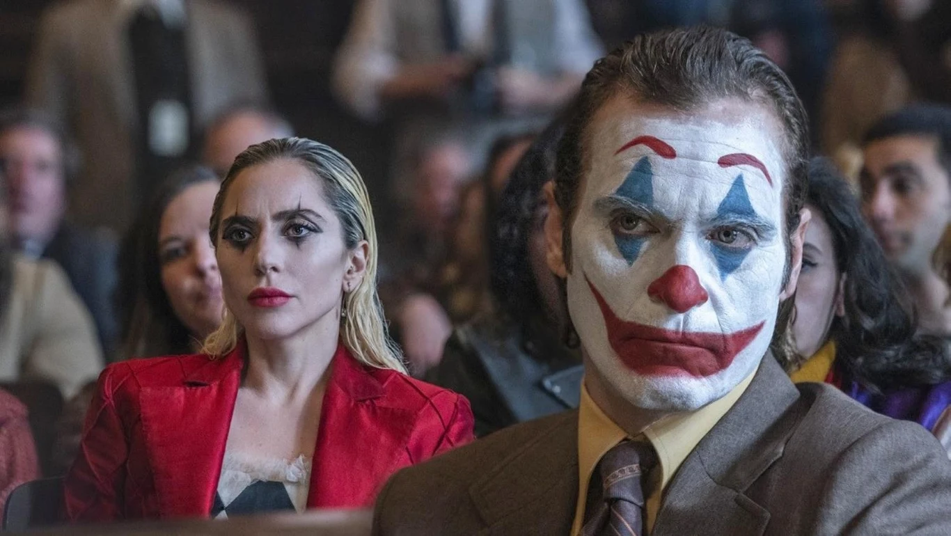 Kadr z filmu Joker 2, Lady Gaga i Joaquin Phoenix 
