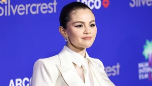 Selena Gomez już go nosi. Klasyczny kolor znów wraca do łask