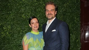 Lily Allen i David Harbour