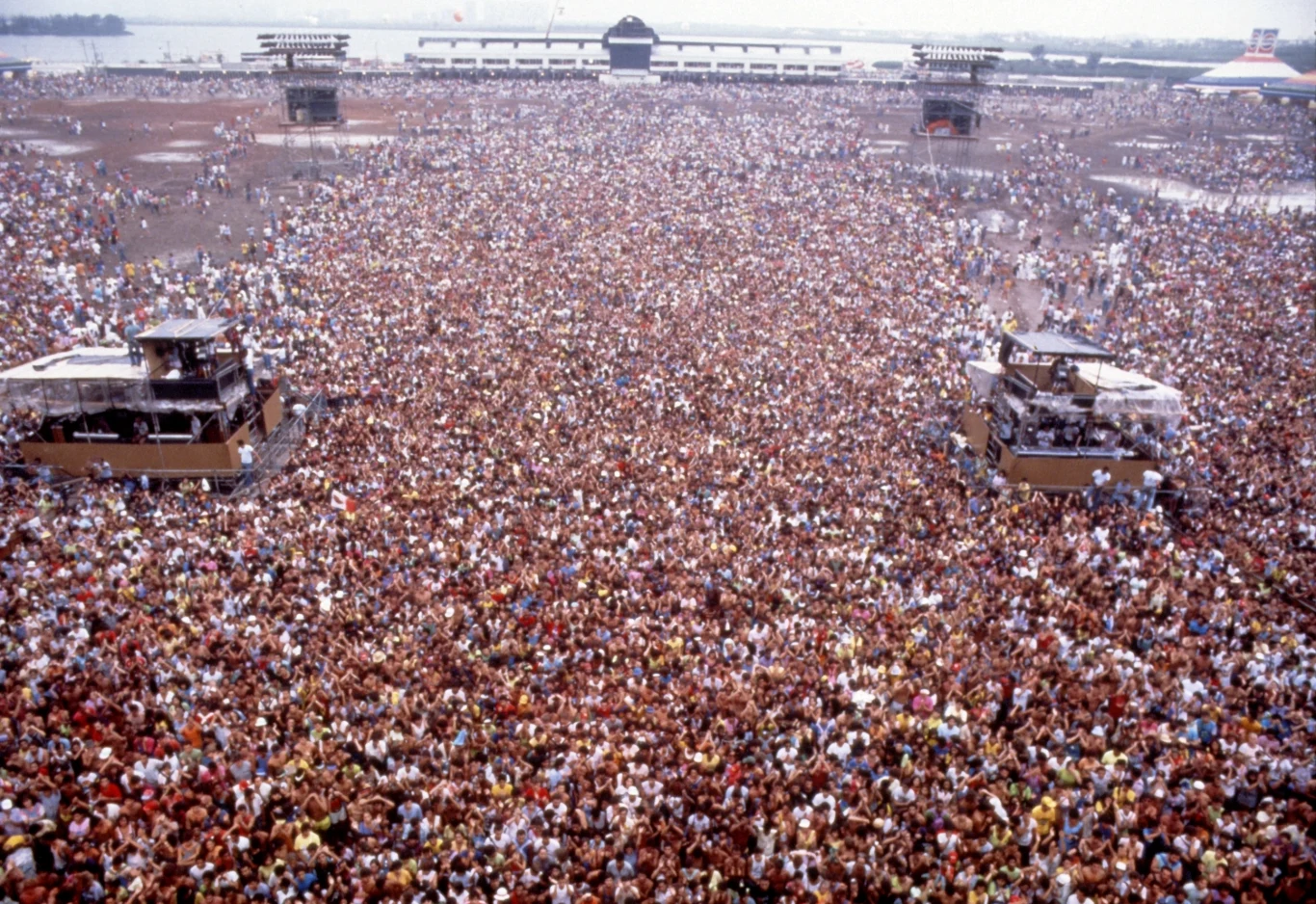 Wielotysięczna publiczność Rock in Rio w 1985 r.