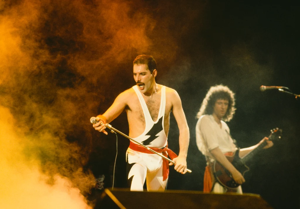 Freddie Mercury i Brian May (Queen) podczas Rock in Rio w 1985 r.