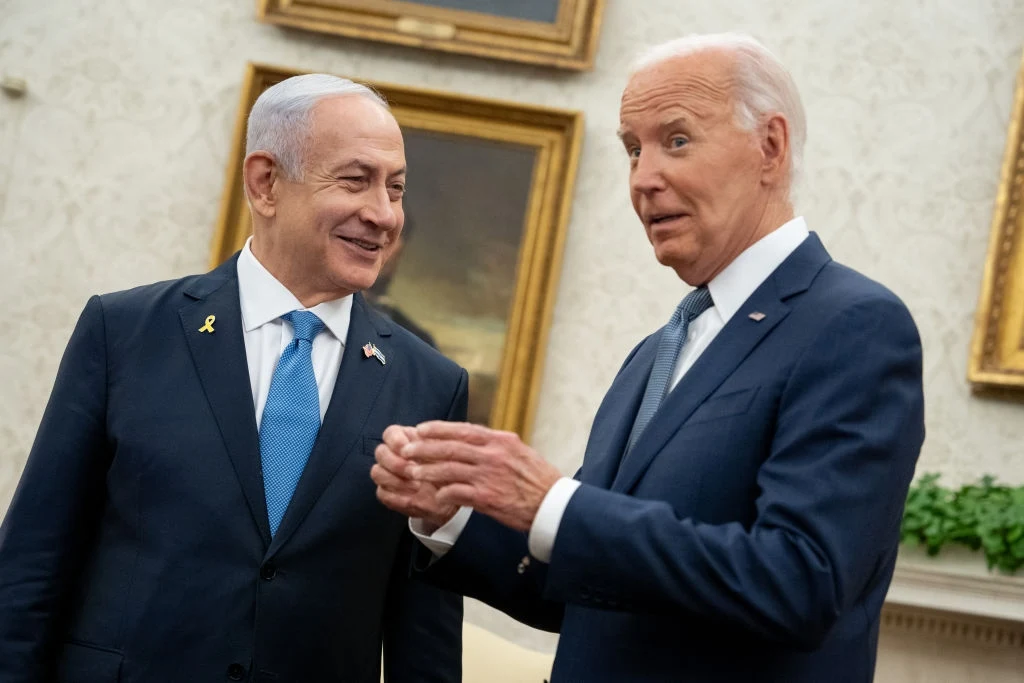 Binjamin Netanjahu i Joe Biden podczas spotkania w Białym Domu w czerwcu 2024 roku Binjamin Netanjahu i Joe Biden podczas spotkania w Białym Domu w czerwcu 2024 roku