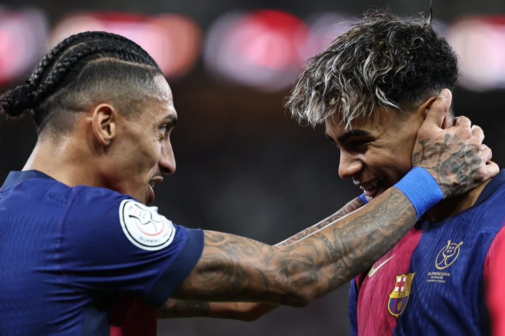 Raphinha i Lamine Yamal tuż po pierwszej bramce dla Barcelony