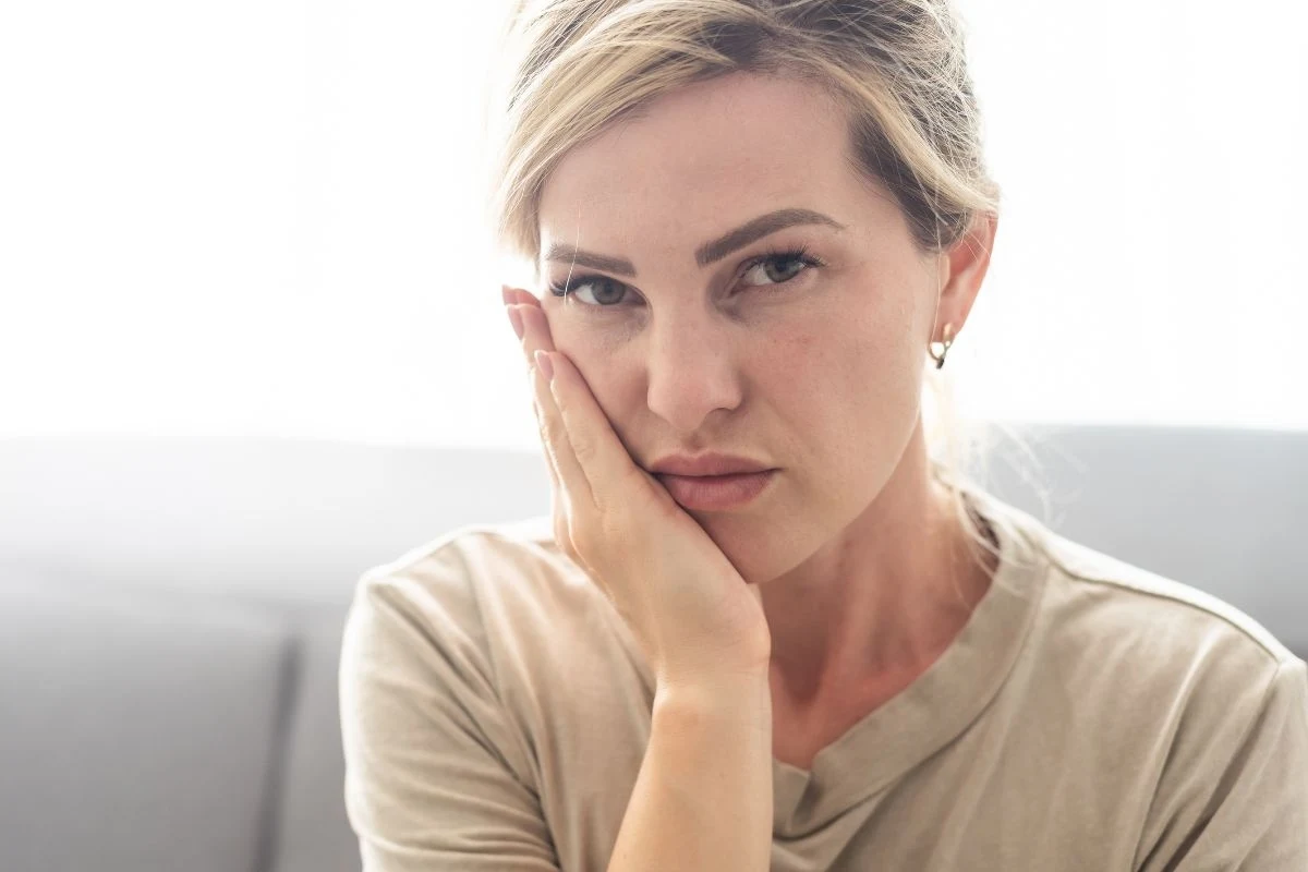 Mrowienie policzków i skóry głowy może wynikać z niedoboru magnezu Mrowienie policzków i skóry głowy może wynikać z niedoboru magnezu