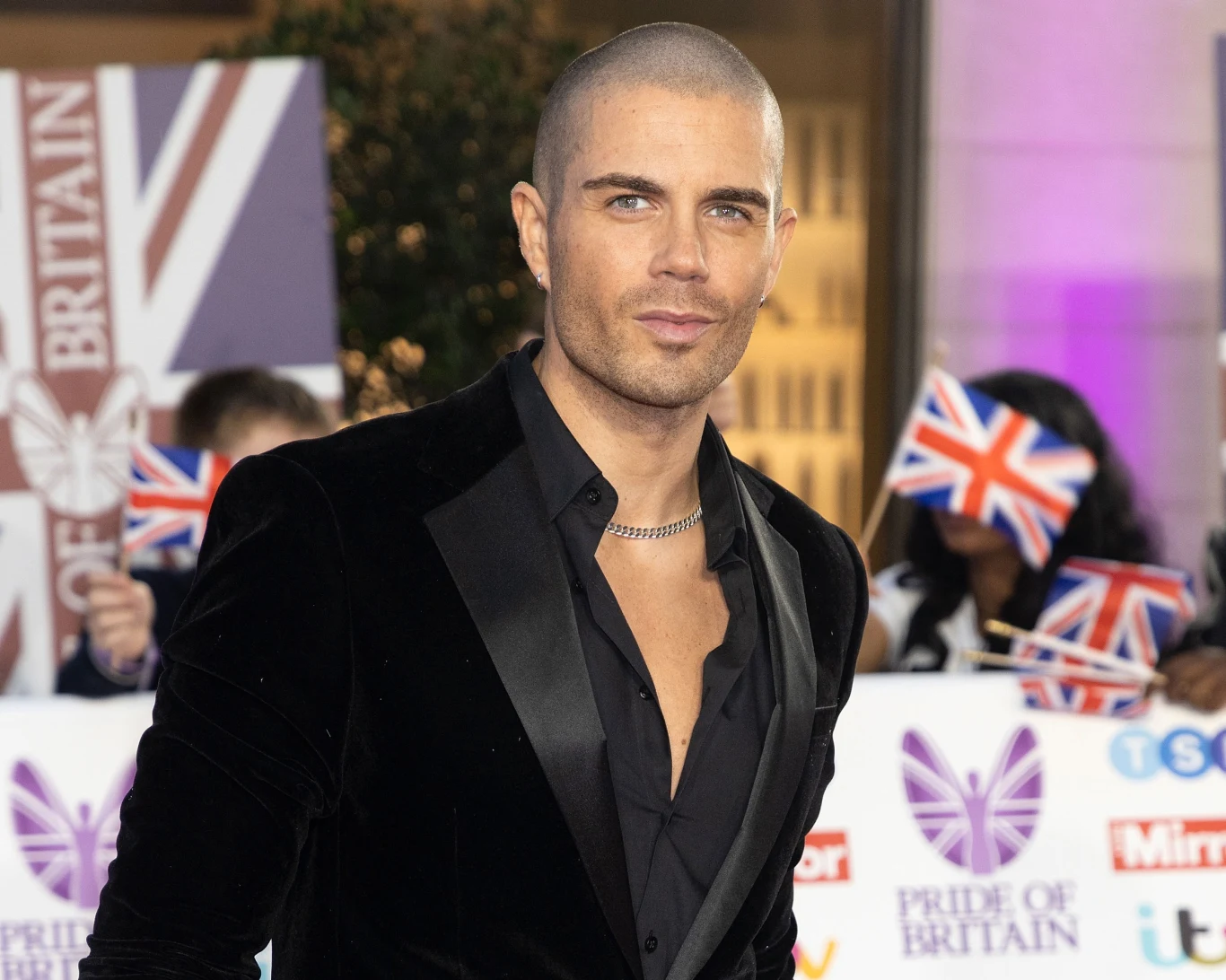 Max George z The Wanted przeszedł operację wszczepienia rozrusznika serca Max George z The Wanted przeszedł operację wszczepienia rozrusznika serca