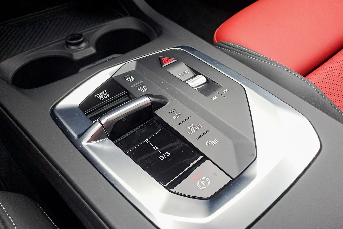 Nowe BMW serii 1 wyposażone jest tylko w siedmiobiegową przekładnię dwusprzęgłową. Po raz pierwszy nie znajdziemy tutaj skrzyni manualnej.