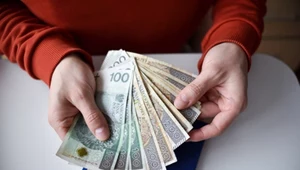Bursztyn kosztuje 5 tys. zł za kilogram. Polacy zbierają za darmo.