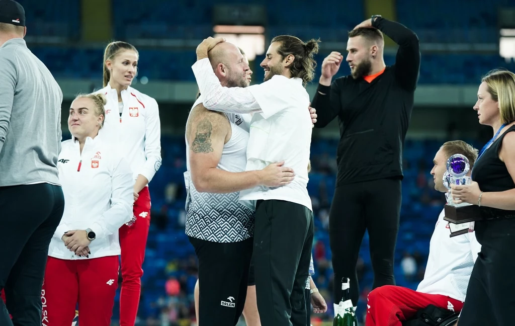 Piotr Małachowski wyjechał z kraju. Razem z rodziną mieszka w Tajlandii Piotr Małachowski wyjechał z kraju. Razem z rodziną mieszka w Tajlandii