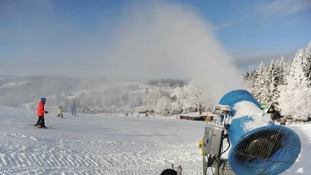 W okolicach Krakowa już za kilka dni rusza z sezonem atrakcyjna stacja narciarska. To opcja w sam raz na szusowanie w środku tygodnia.