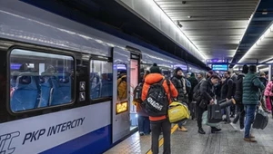 Kolejarze wynegocjowali podwyżki. Dostaną nawet 1000 zł więcej