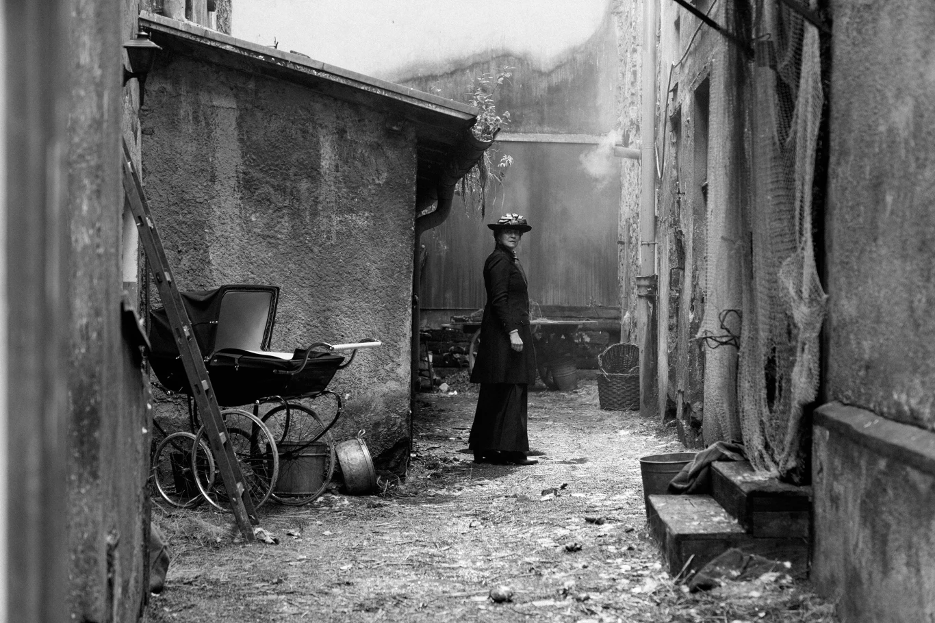 Trine Dyrholm w filmie "Dziewczyna z igłą"