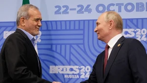 Rosja i Iran podpisują umowę o partnerstwie strategicznym. Na zdj. prezydent Iranu Masud Pezeszkian i przywódca Rosji Władimir Putin