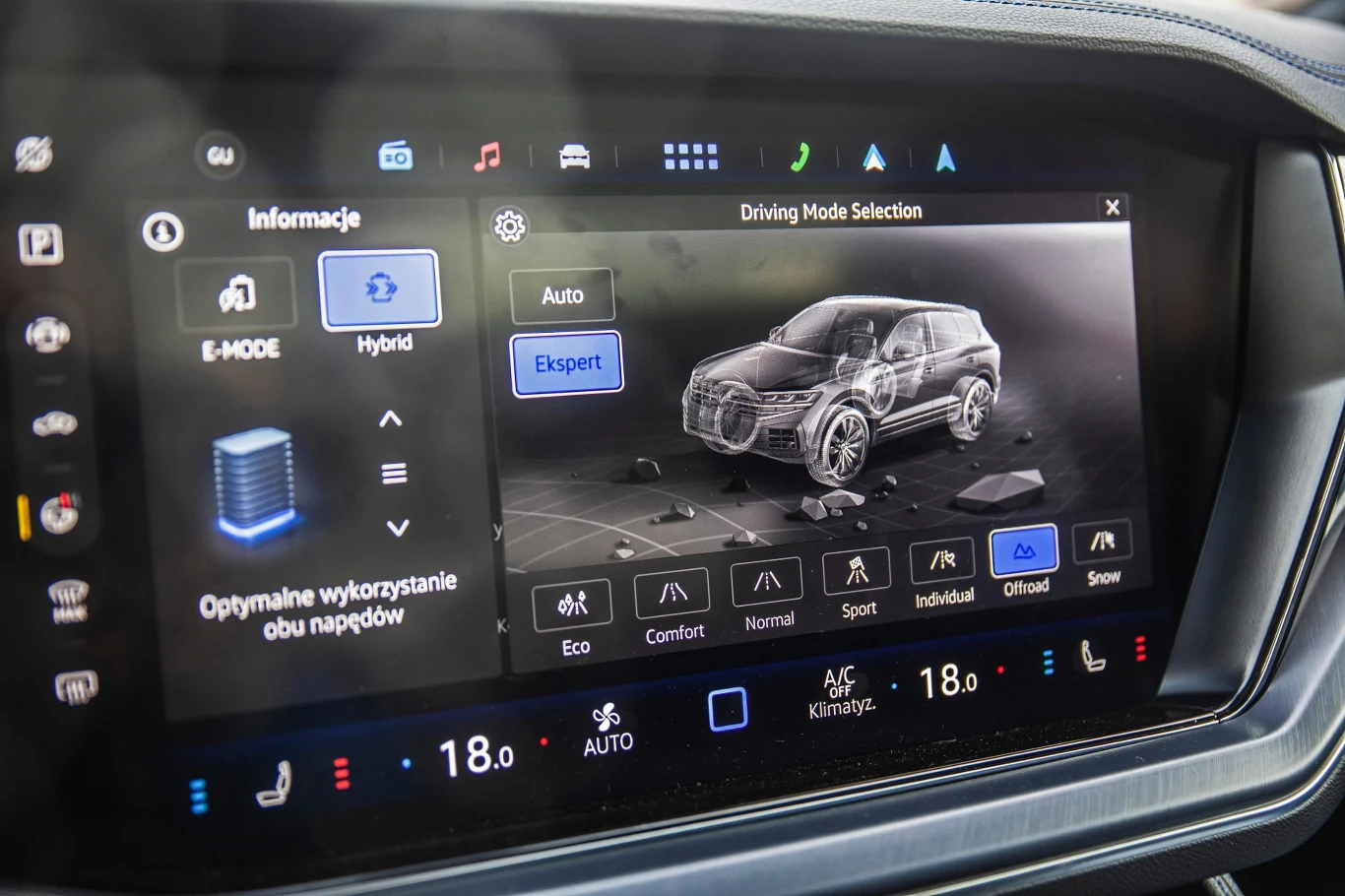 Na tym ekranie można dostosować pracę podzespołów Touarega w tym tryb działania układu hybrydowego