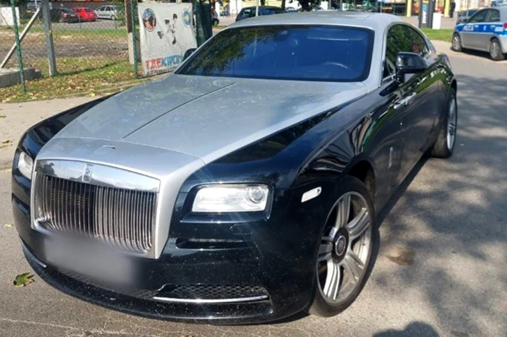 Polak ukradł Rolls Royce’a na walizkę. Grozi mu 10 lat więzienia