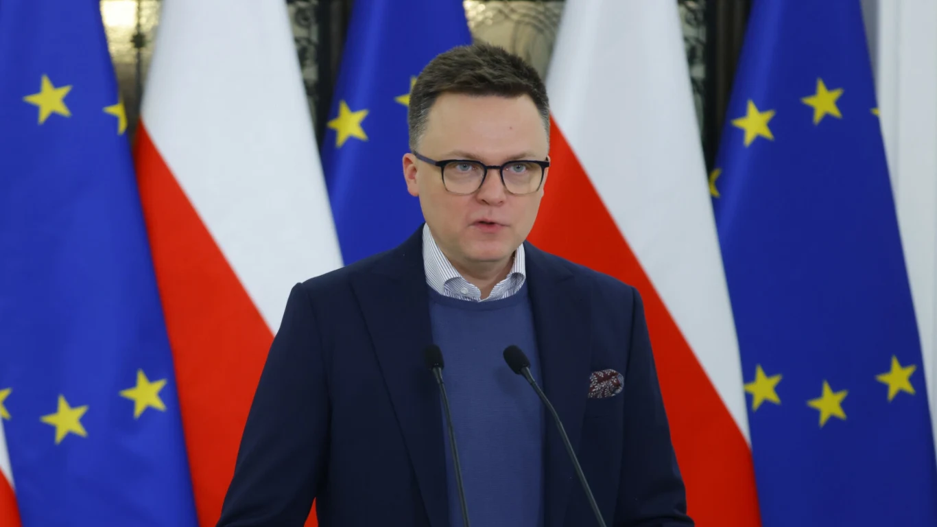 Marszałek Sejmu Szymon Hołownia podczas konferencji prasowej 16 stycznia 2024 roku Marszałek Sejmu Szymon Hołownia podczas konferencji prasowej 16 stycznia 2024 roku