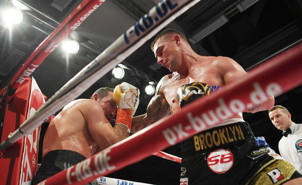 Kevin Lerena (z prawej)