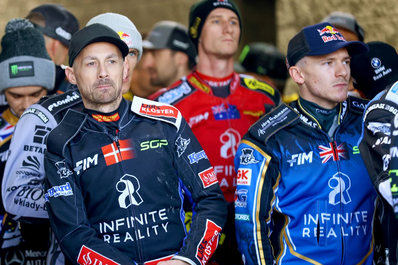 Leon Madsen i Robert Lambert na pierwszym planie. Z tyłu Max Fricke.