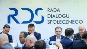 Spór o podwyżkę płacy minimalnej. Propozycja rządu w ogniu krytyki