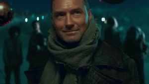 Jude Law w serialu "Załoga rozbitków"