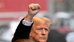 20 stycznia Donald Trump zostaje zaprzysiężony na prezydenta USA
