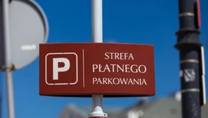 Koniec z parkowaniem w centrach obleganych miast? Kołobrzeg i Sopot komentują (zdj. ilustracyjne)