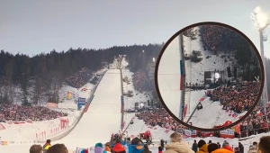Na Wielkiej Krokwi nagle zapanowała cisza. W ten sposób oddano hołd Andrzejowi Kraśnickiemu