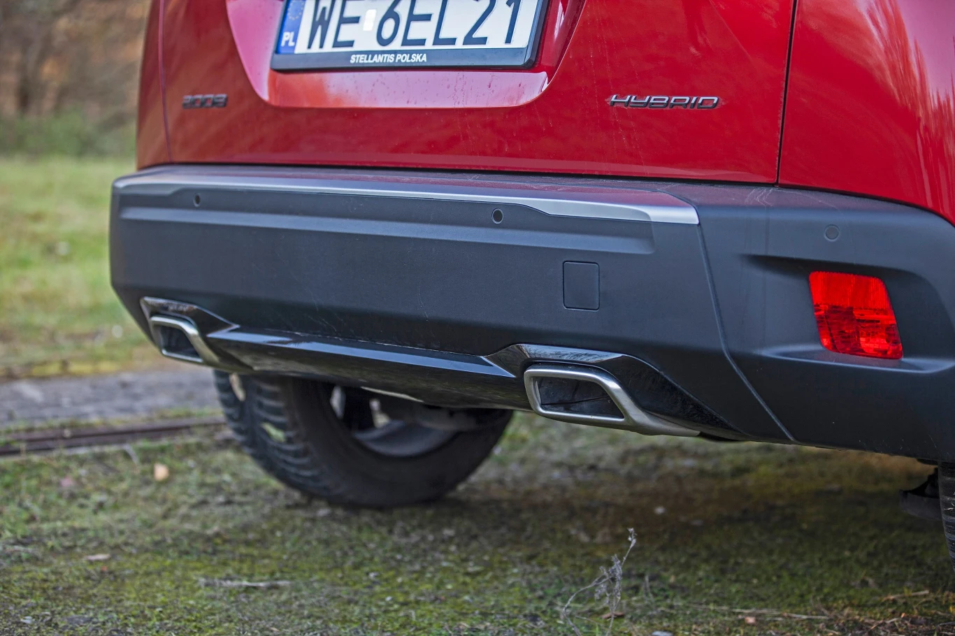 Imitacja podwójnego wydechu sugeruje, że mamy do czynienia z szybką wersją 2008 Imitacja podwójnego wydechu sugeruje, że mamy do czynienia z szybką wersją 2008