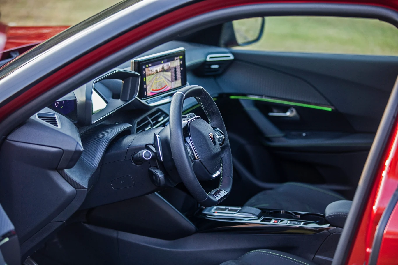 Peugeot 2008 GT Hybrid 136 eDSC6 Peugeot 2008 GT Hybrid 136 eDSC6