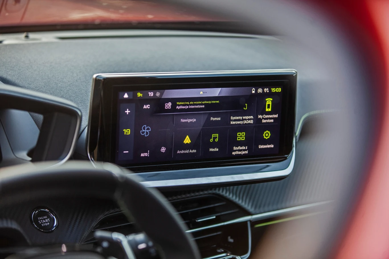 Peugeot 2008 GT Hybrid 136 eDSC6 Peugeot 2008 GT Hybrid 136 eDSC6