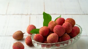 Owoc liczi - w jaki sposób wspomaga dietę? Poznaj jego właściwości