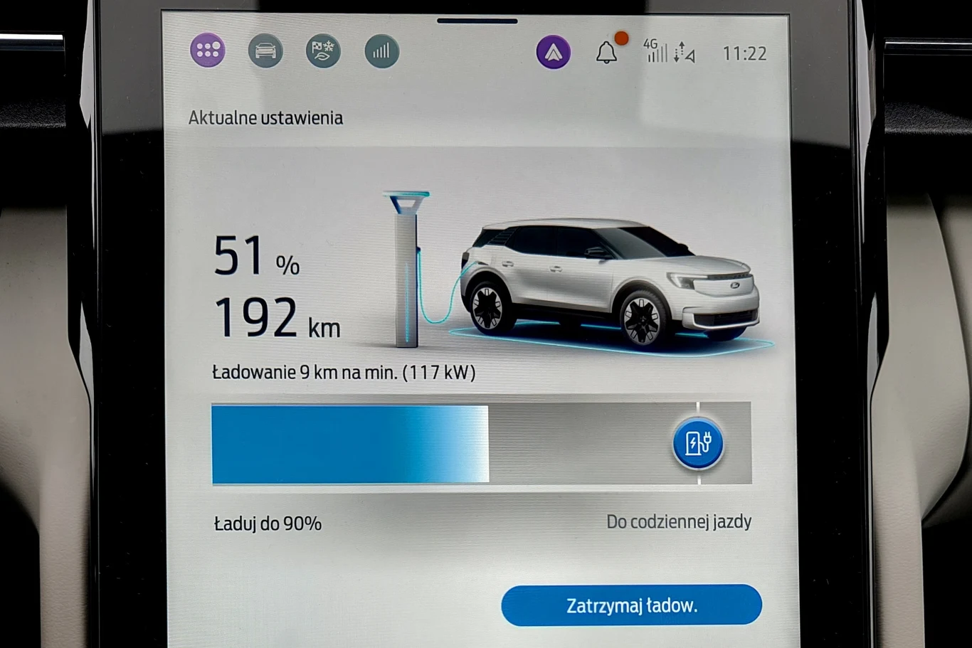 Podczas ładowanie na stacji o mocy 150 kW, samochód przyjmował maksymalnie 117 kW