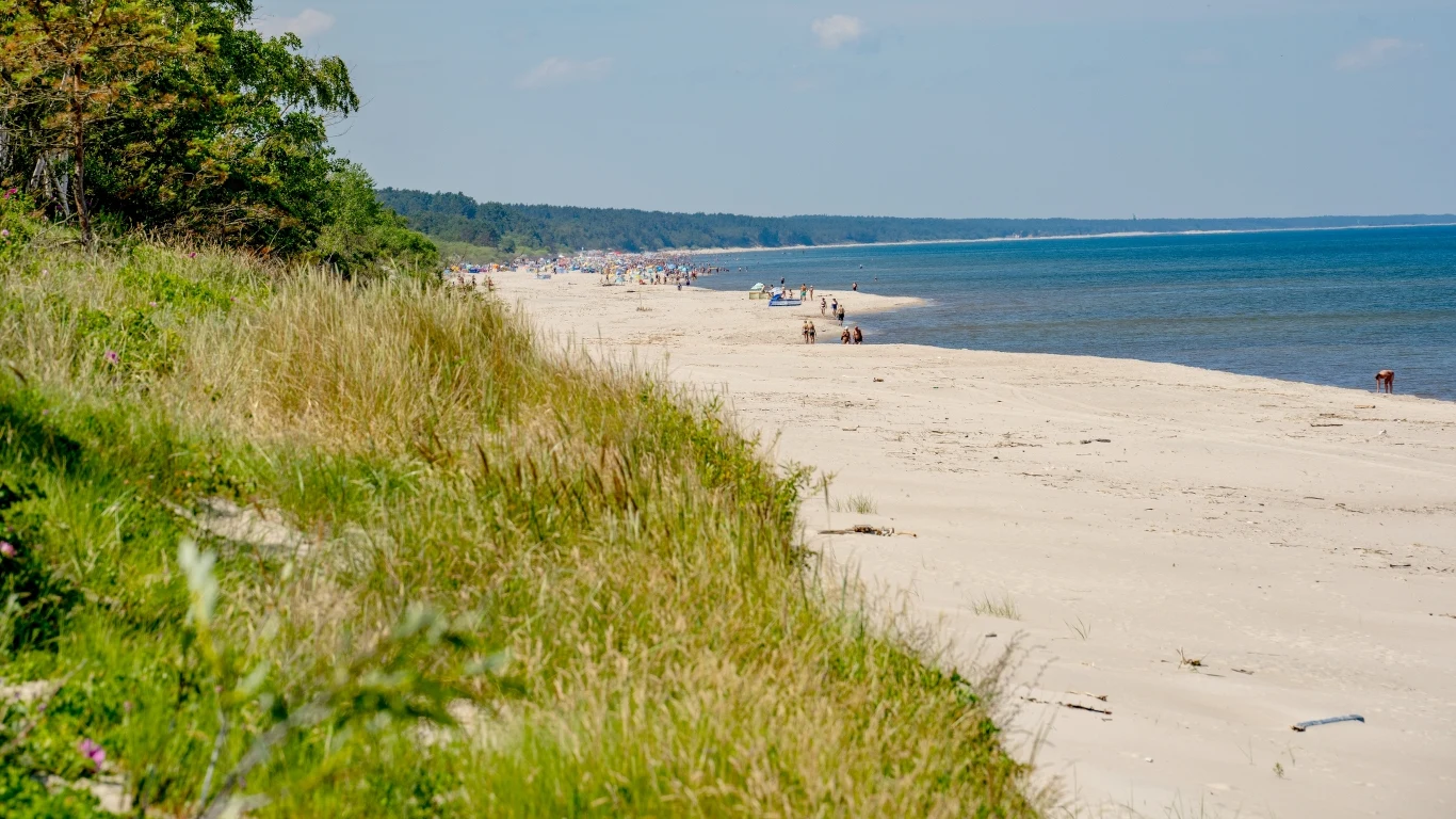 Tajemnicze odkrycie przy wejściu na plażę w Lubiatowie Tajemnicze odkrycie przy wejściu na plażę w Lubiatowie