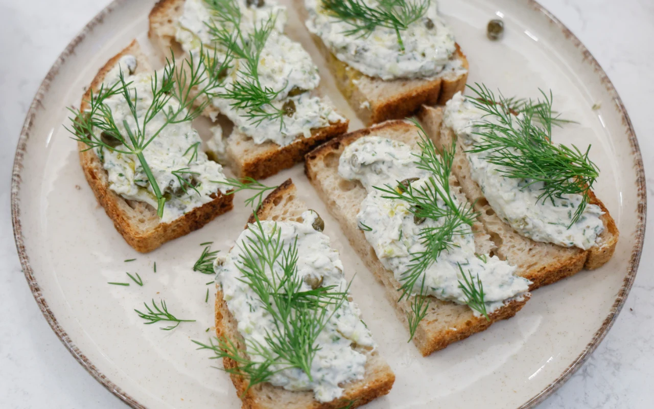 Kanapki z pastą rybną