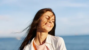 To imię znaczy "niosąca dobro". W Polsce otrzymało je wiele kobiet 