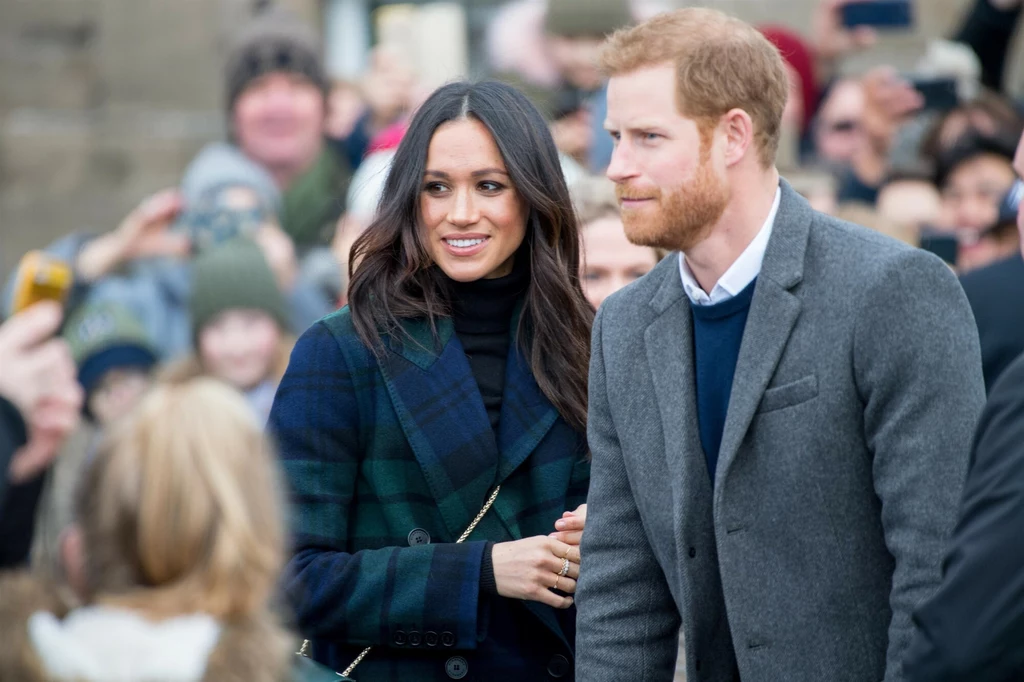 Książę Harry nie chciał dopuścić do tego, by historia się powtórzyła. Za wszelką cenę pragnął chronić Meghan Markle przed mediami 