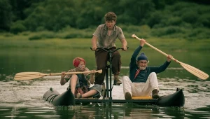 Kadr z filmu "Dziadku, wiejemy!"