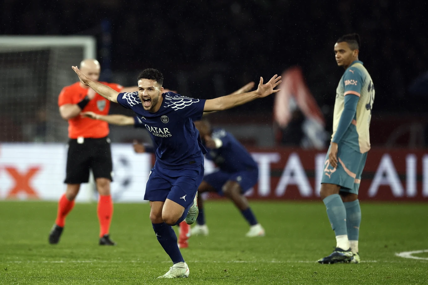 Goncalo Ramos na liście strzelców. Szymon Marciniak zmienił zdanie po analizie VAR