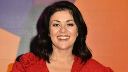 Katarzyna Cichopek od dawna inspiruje fanki swoim stylem. Ostatnio gwiazda opublikowała zdjęcie w najmodniejszej sukience na karnawał 2025