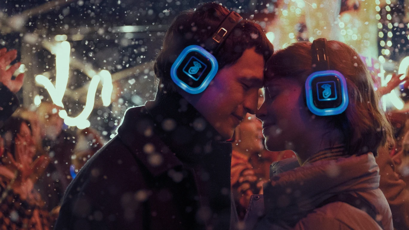 Matylda Giegżno i Ignacy Liss w filmie "Światłoczuła"