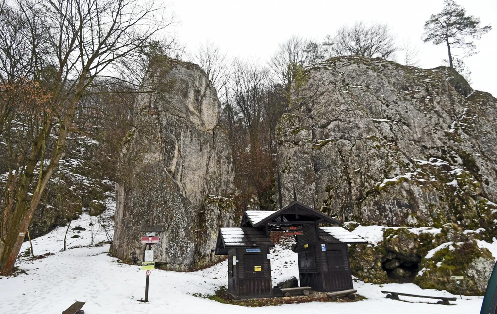 Ojcowski Park Narodowy urzeka zimą. 