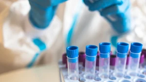 "Pożerają" bakterie i wirusy. Ich mała liczba we krwi to sygnał alarmowy