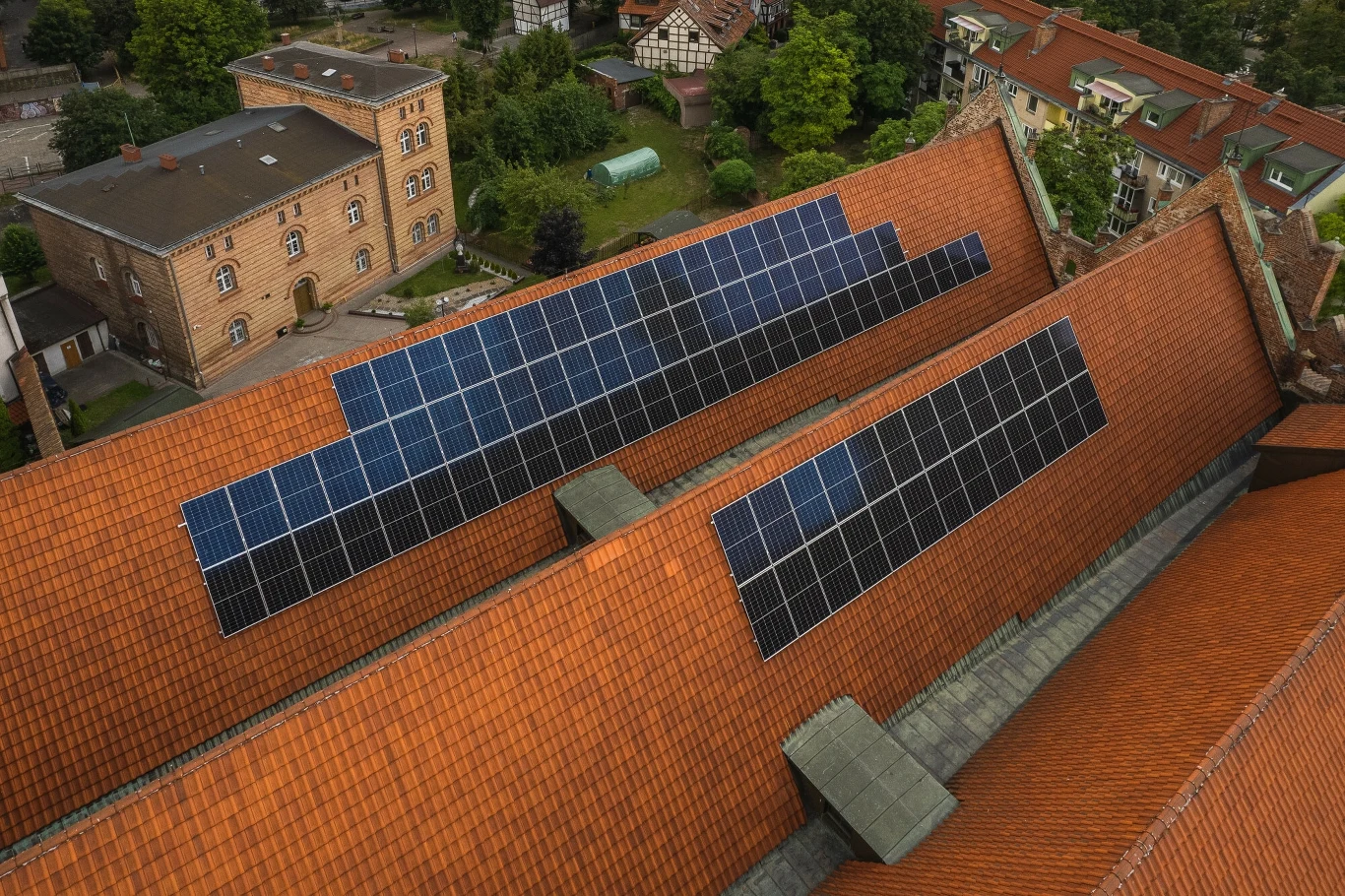 Końcem grudnia parafia wystosowała oświadczenie ws. fotowoltaiki. Podkreślono, że korzystanie z energii słonecznej jest korzystne dla ogółu