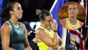 Madison Keys i Aryna Sabalenka podczas ceremonii wręczania trofeum za triumf w Australian Open